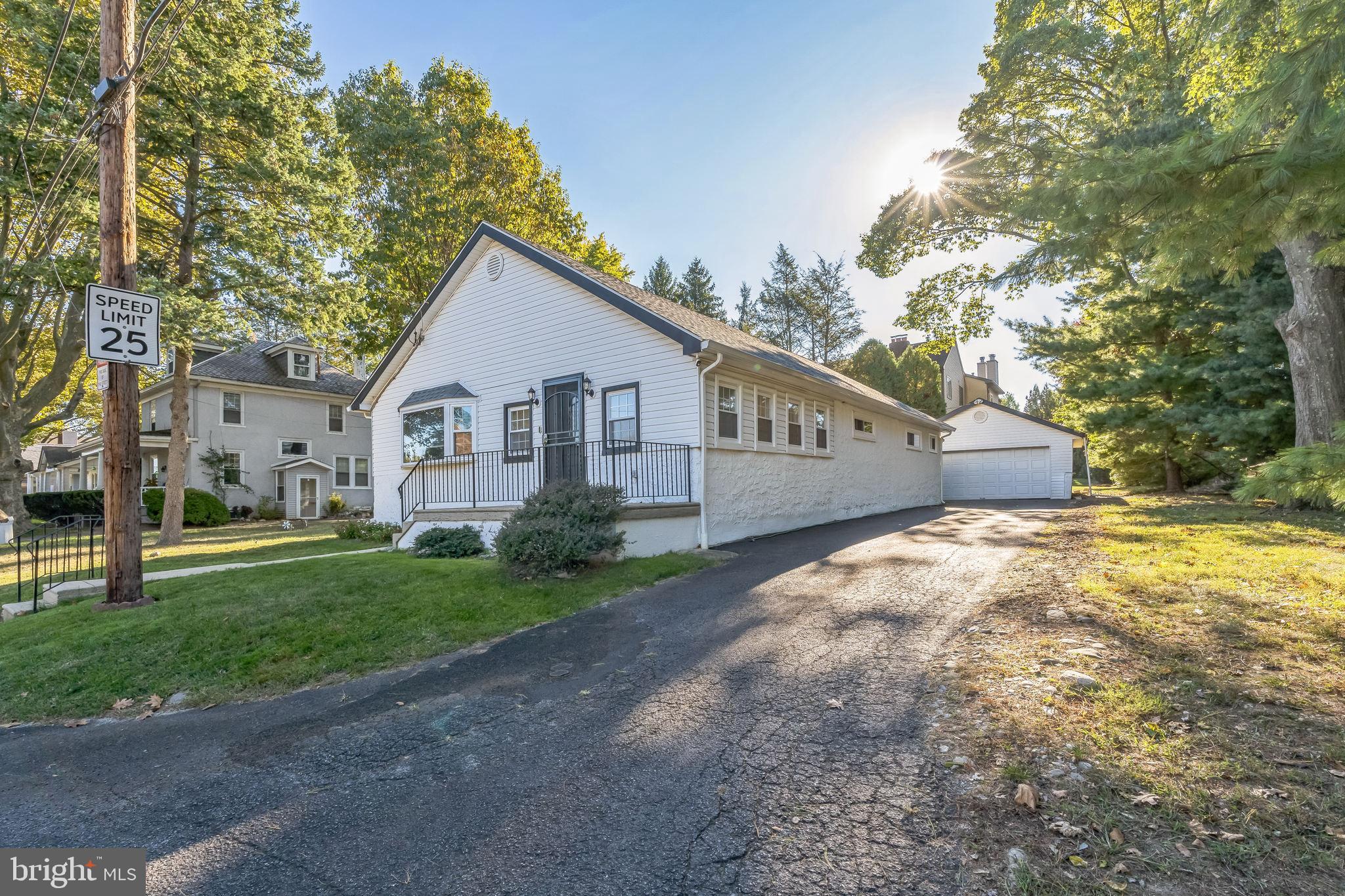 713 Manatawna Ave