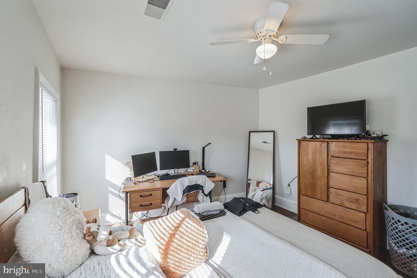 4417 BAKER ST #3