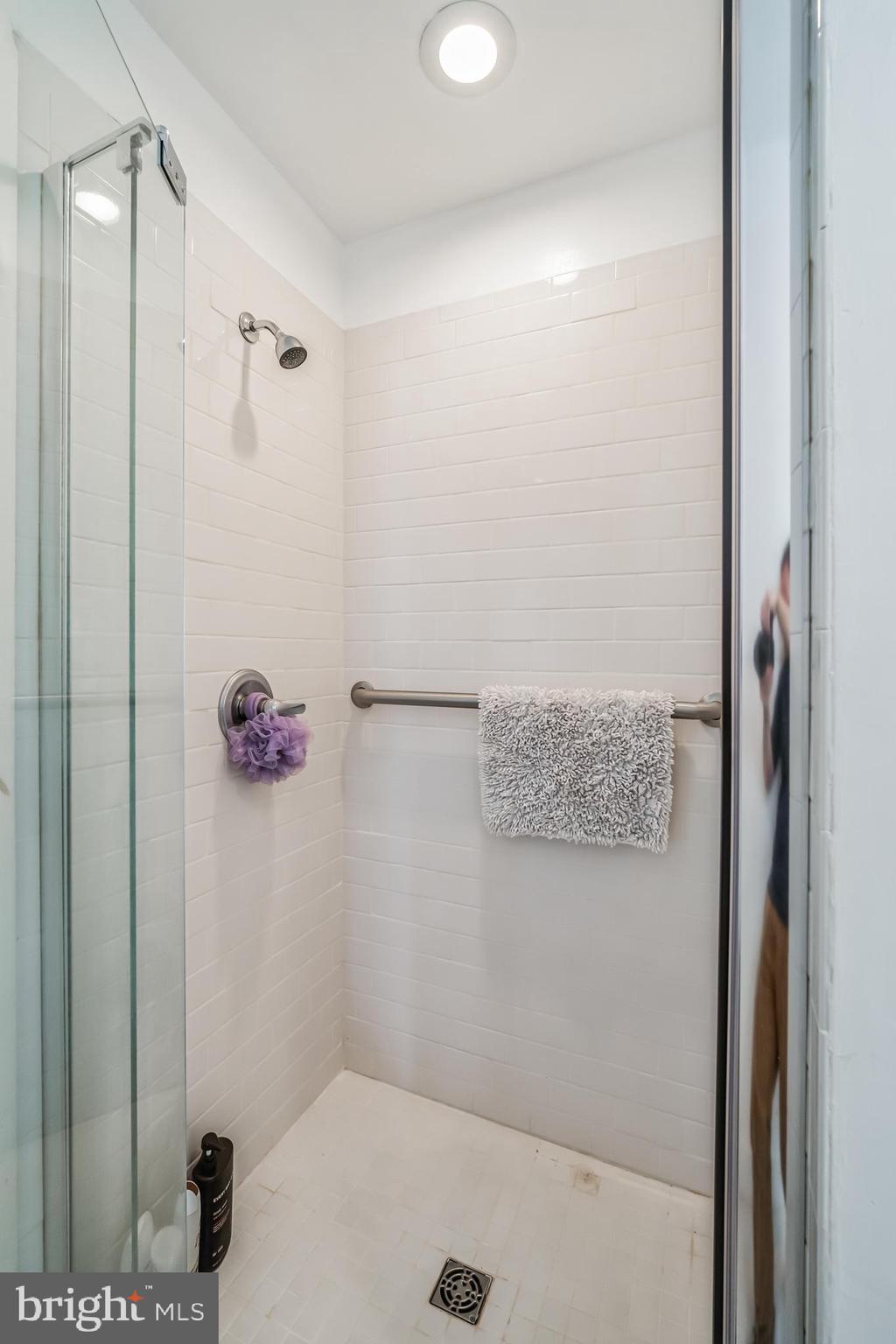 6774 RIDGE AVE #2