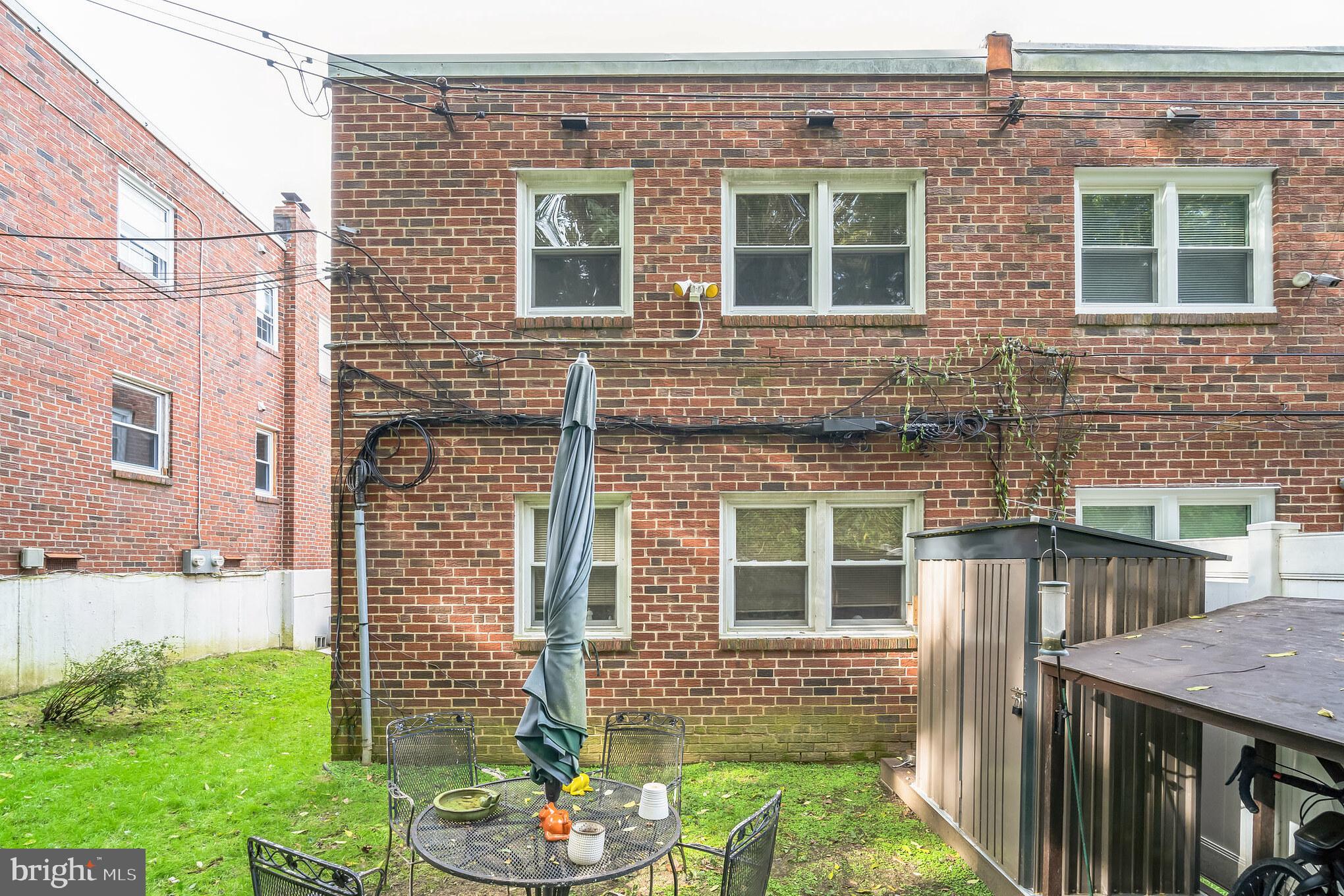 588 LIVEZEY ST ##2