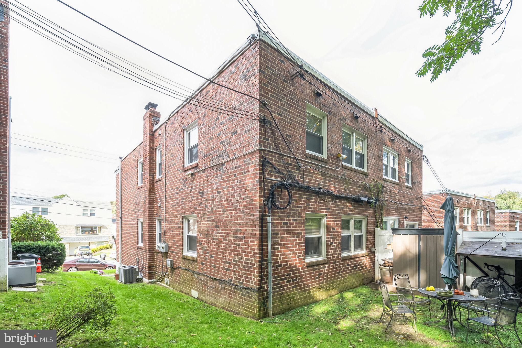 588 LIVEZEY ST ##2