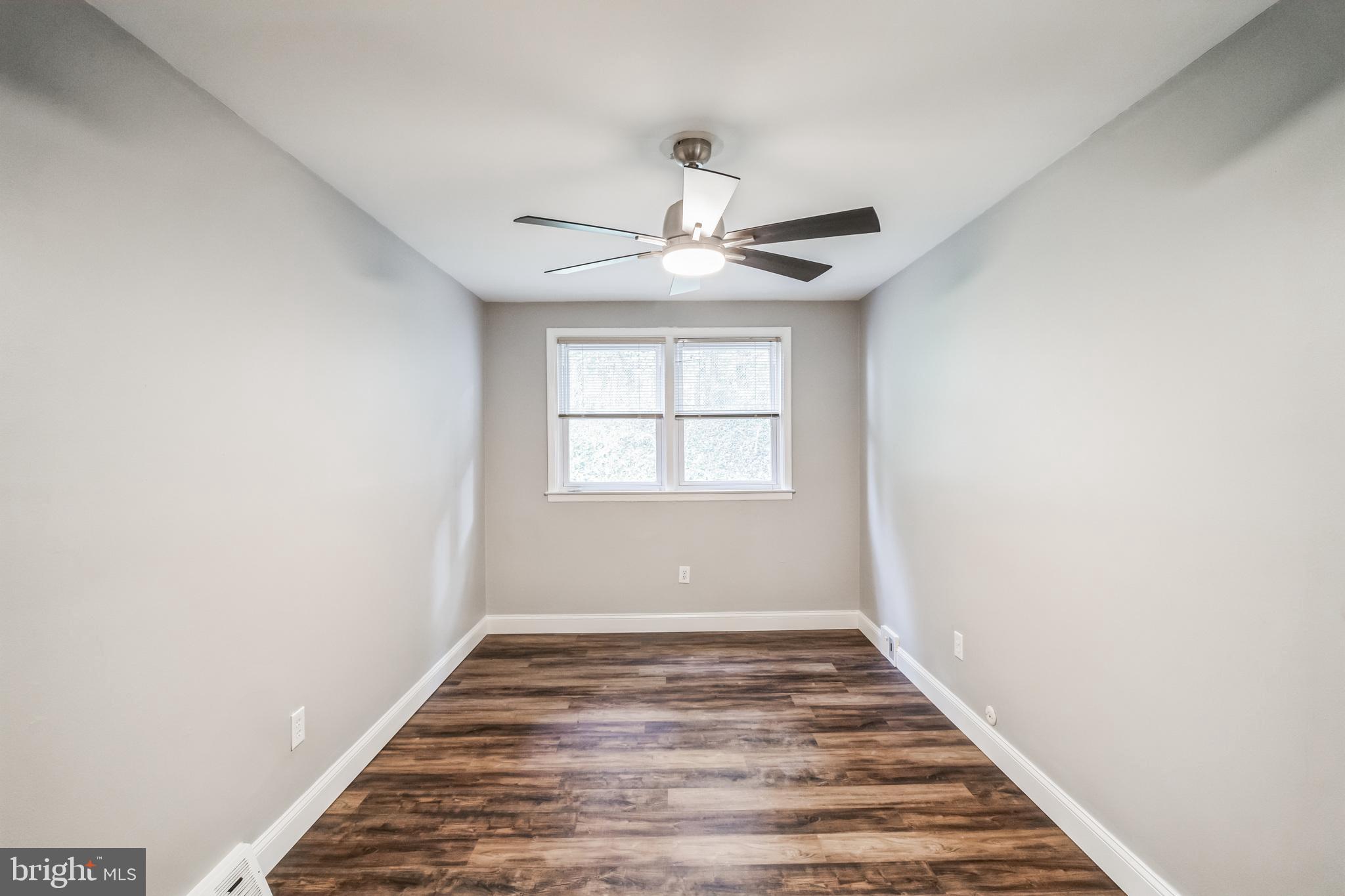 588 LIVEZEY ST ##2