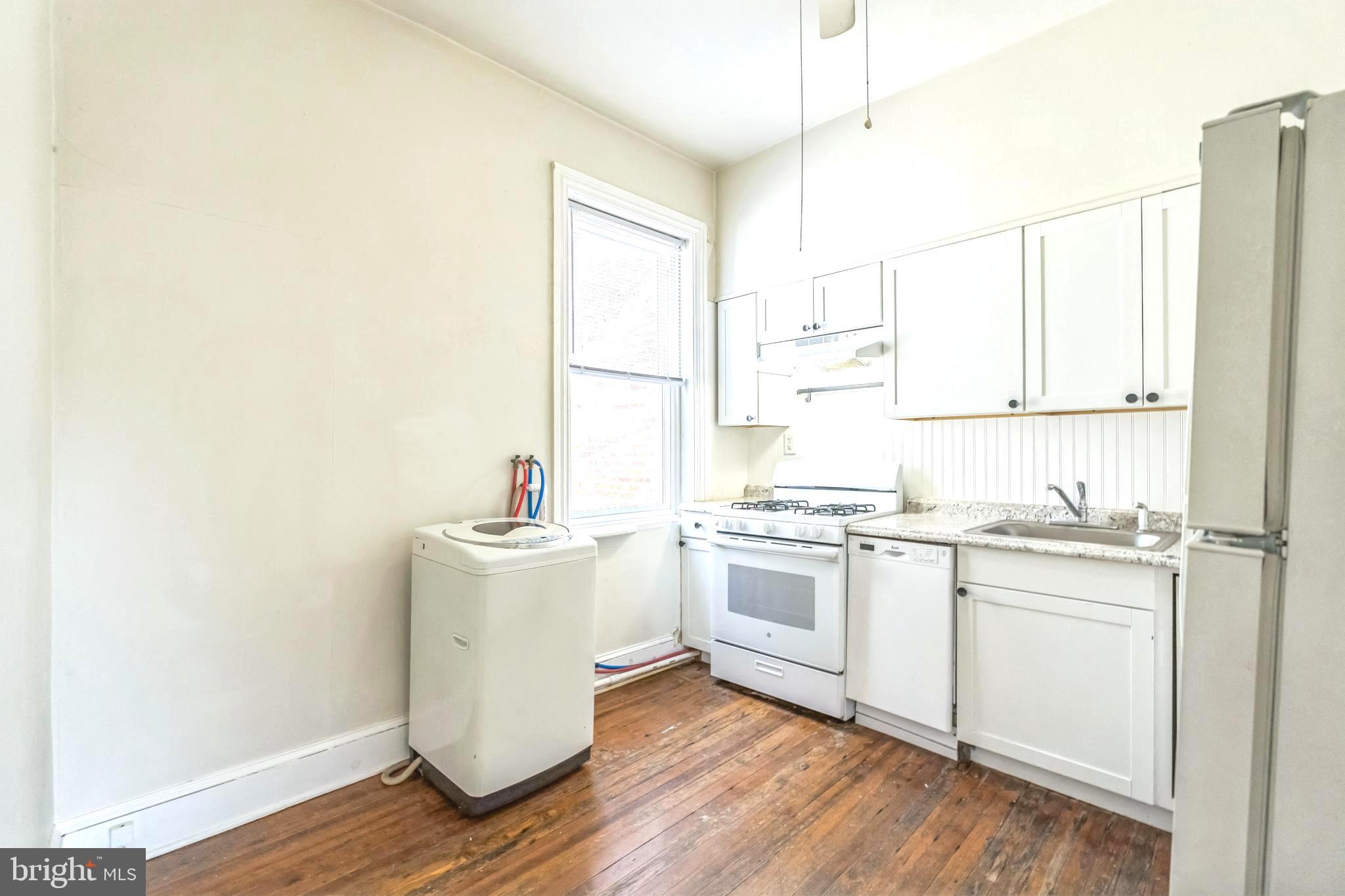 4371-73 CRESSON ST #2