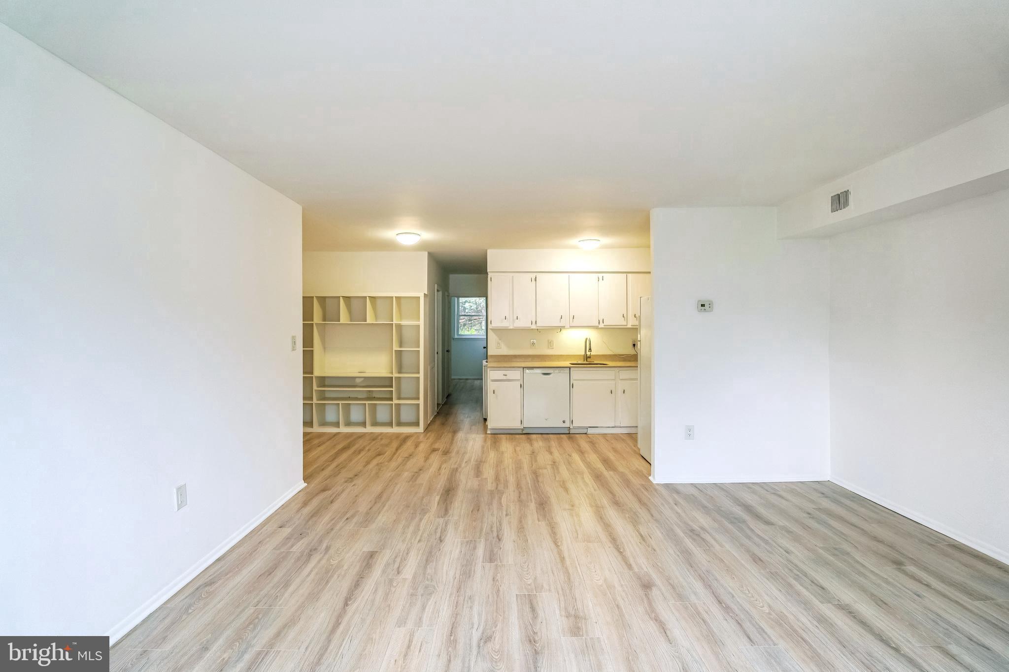 4616 SILVERWOOD ST #2