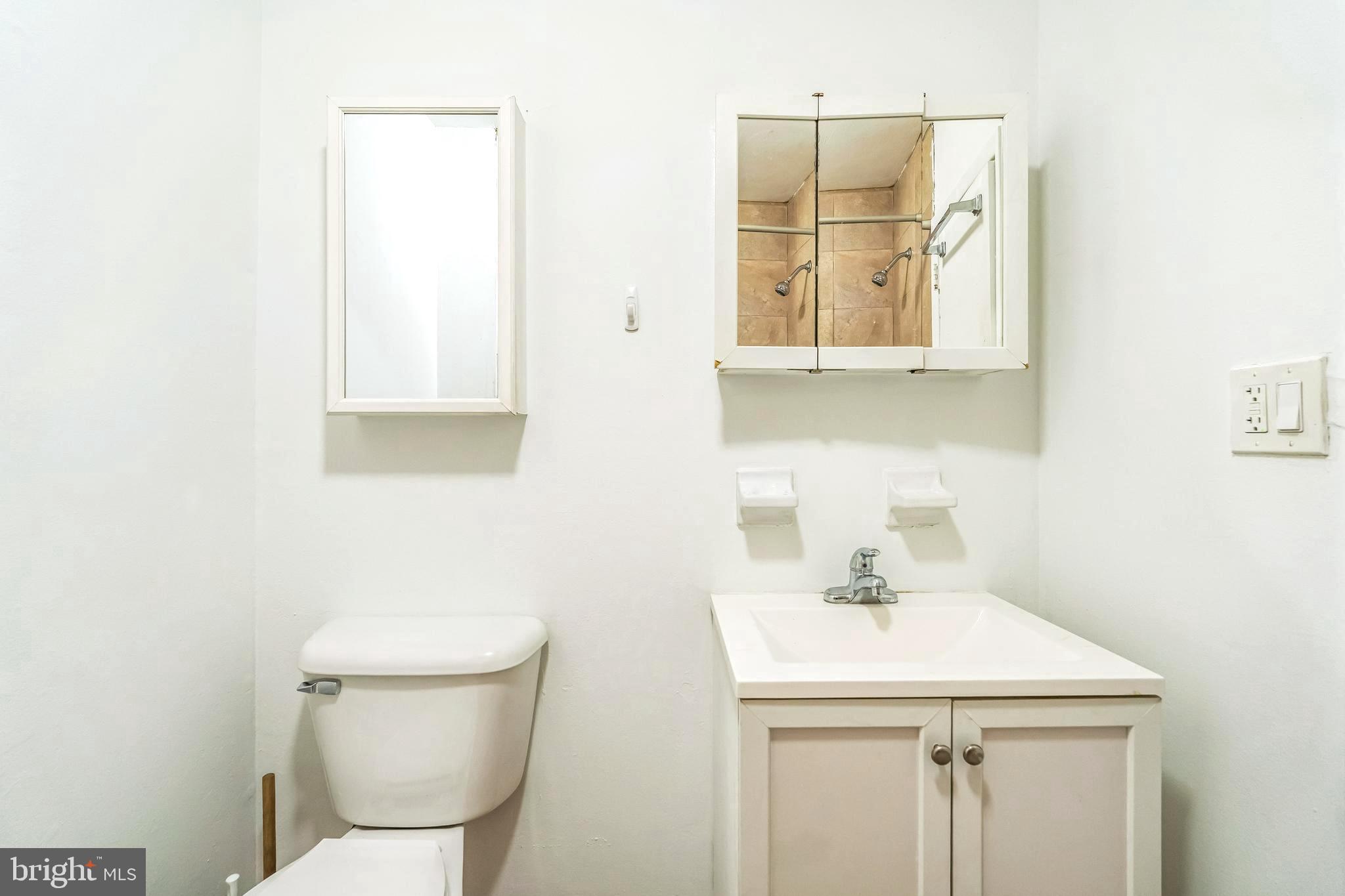 4616 SILVERWOOD ST #2