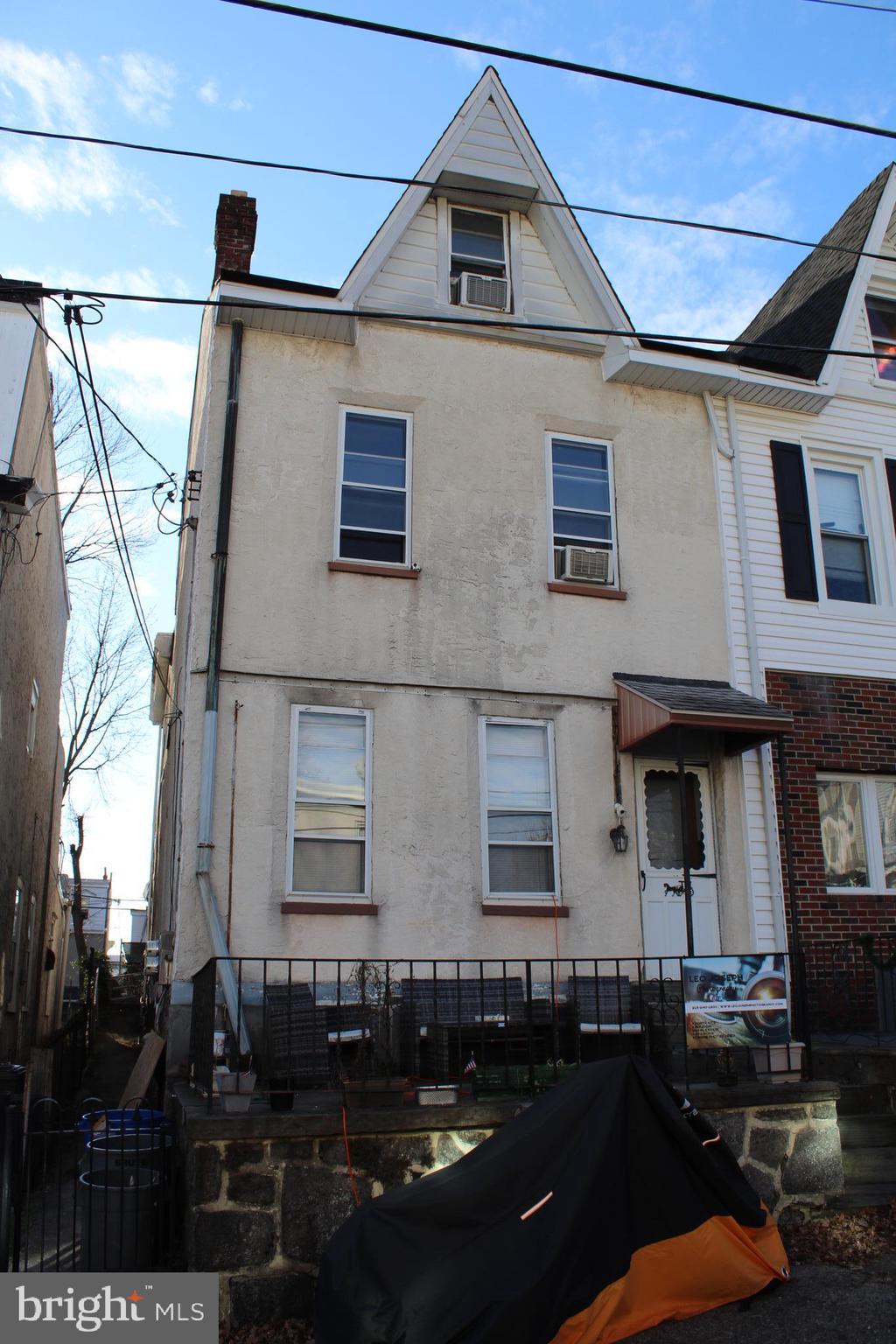 4144 FREELAND AVE #2