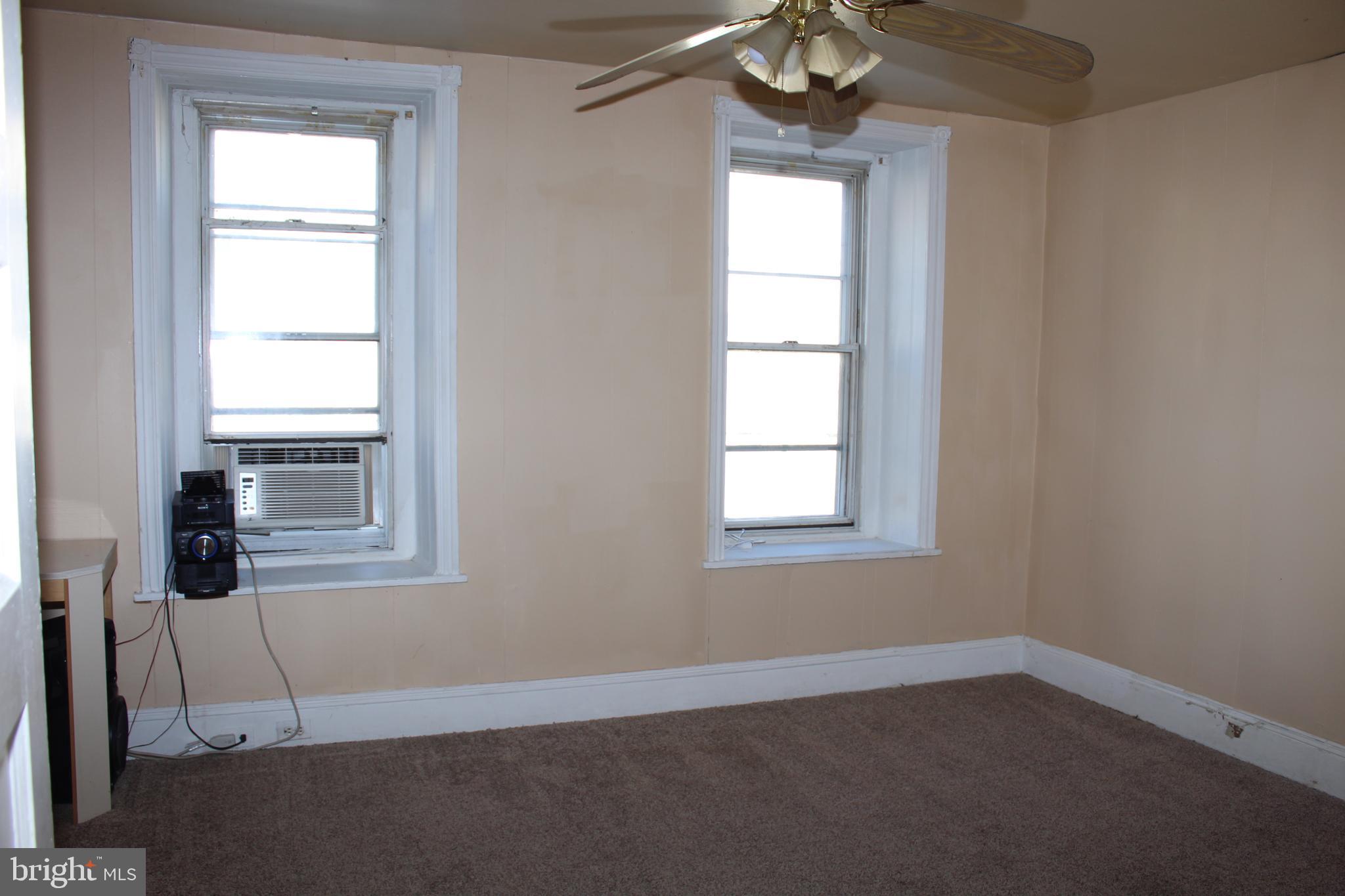 4144 FREELAND AVE #2