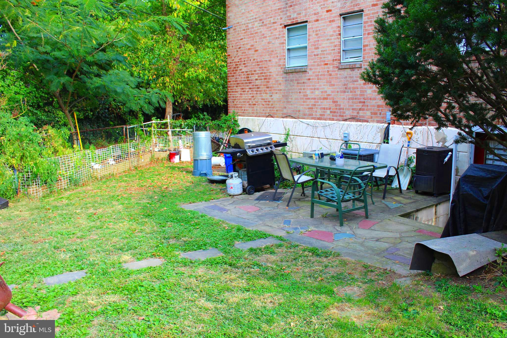 5481 VICARIS STREET 1