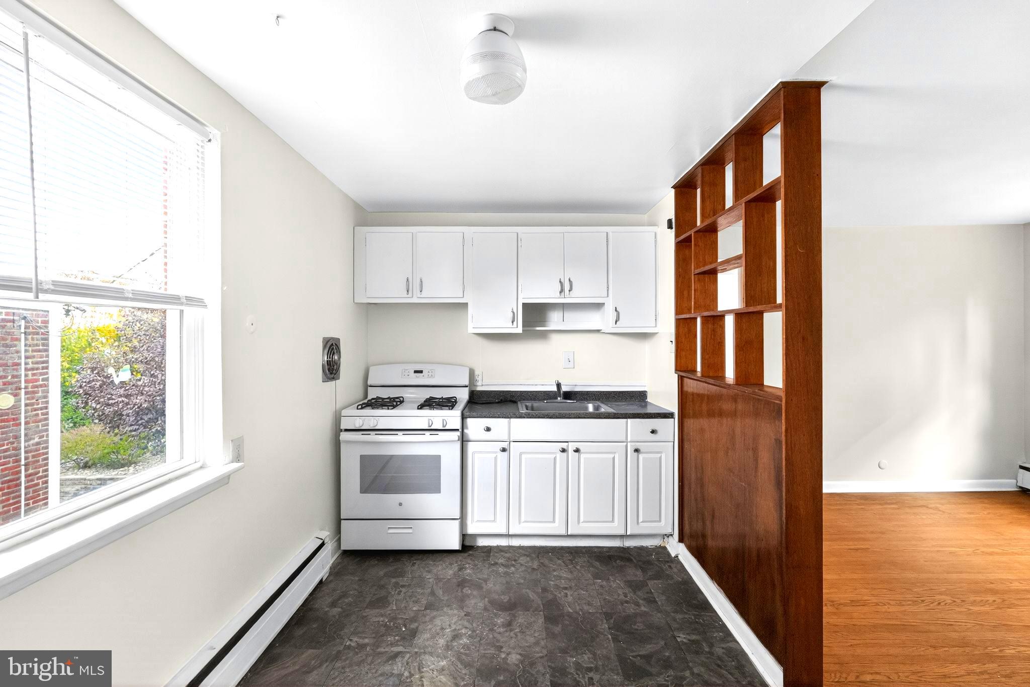 514 SEVILLE STREET 4