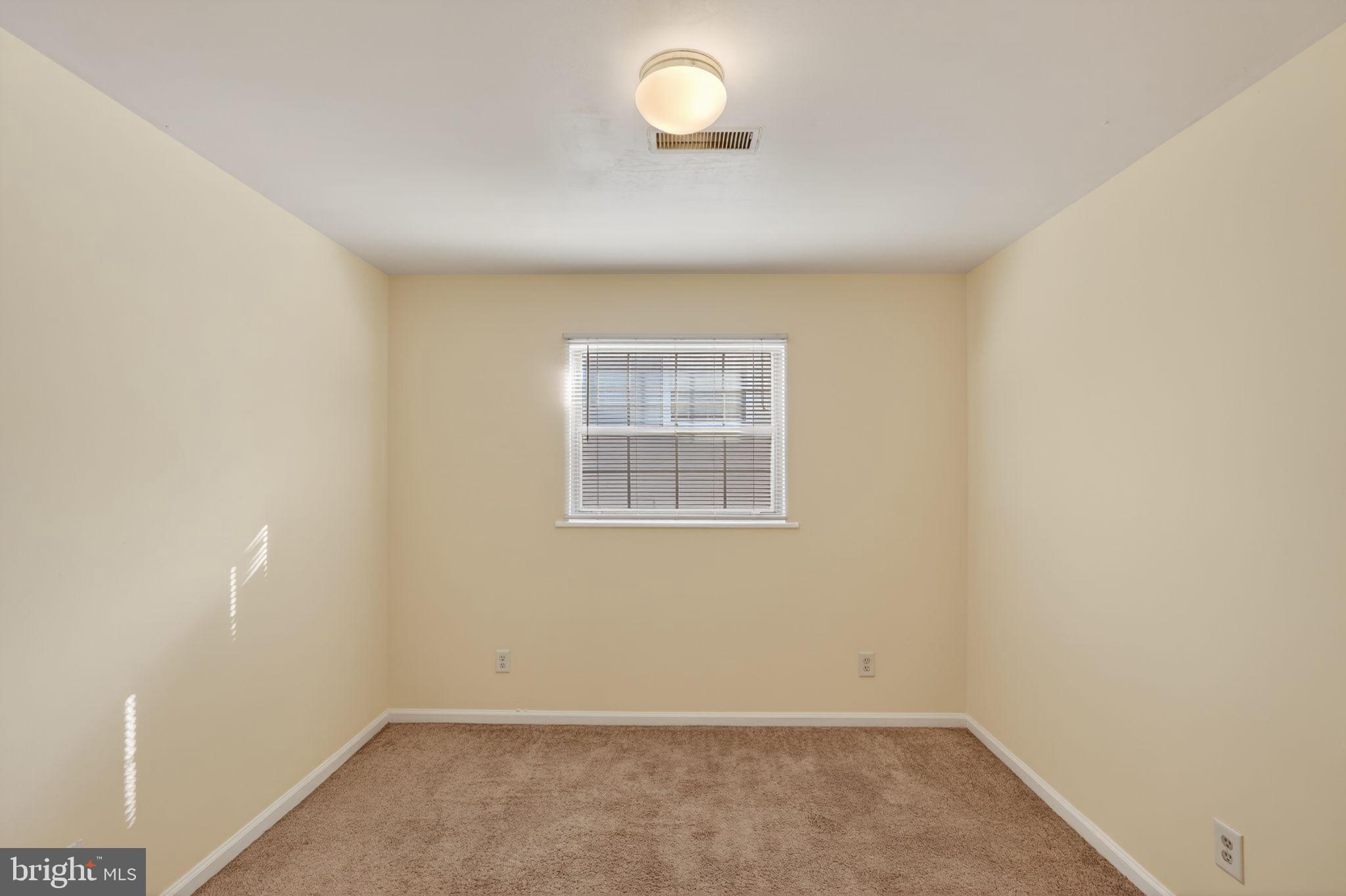 426 HARMON ROAD 2 FLR