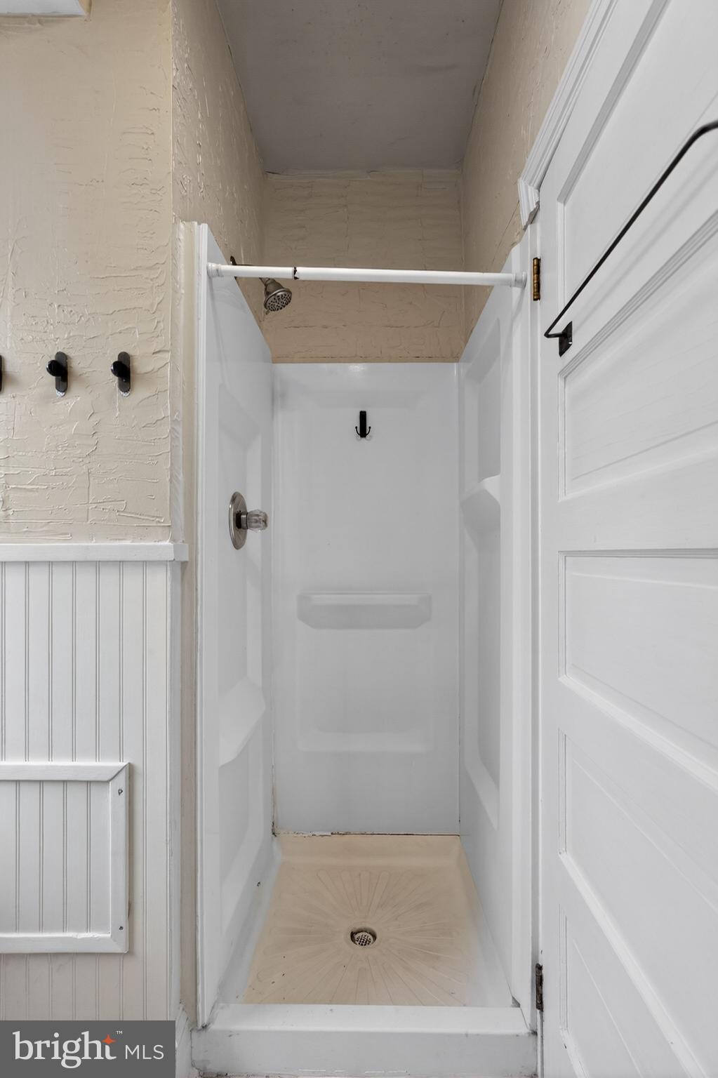 3507 INDIAN QUEEN LANE