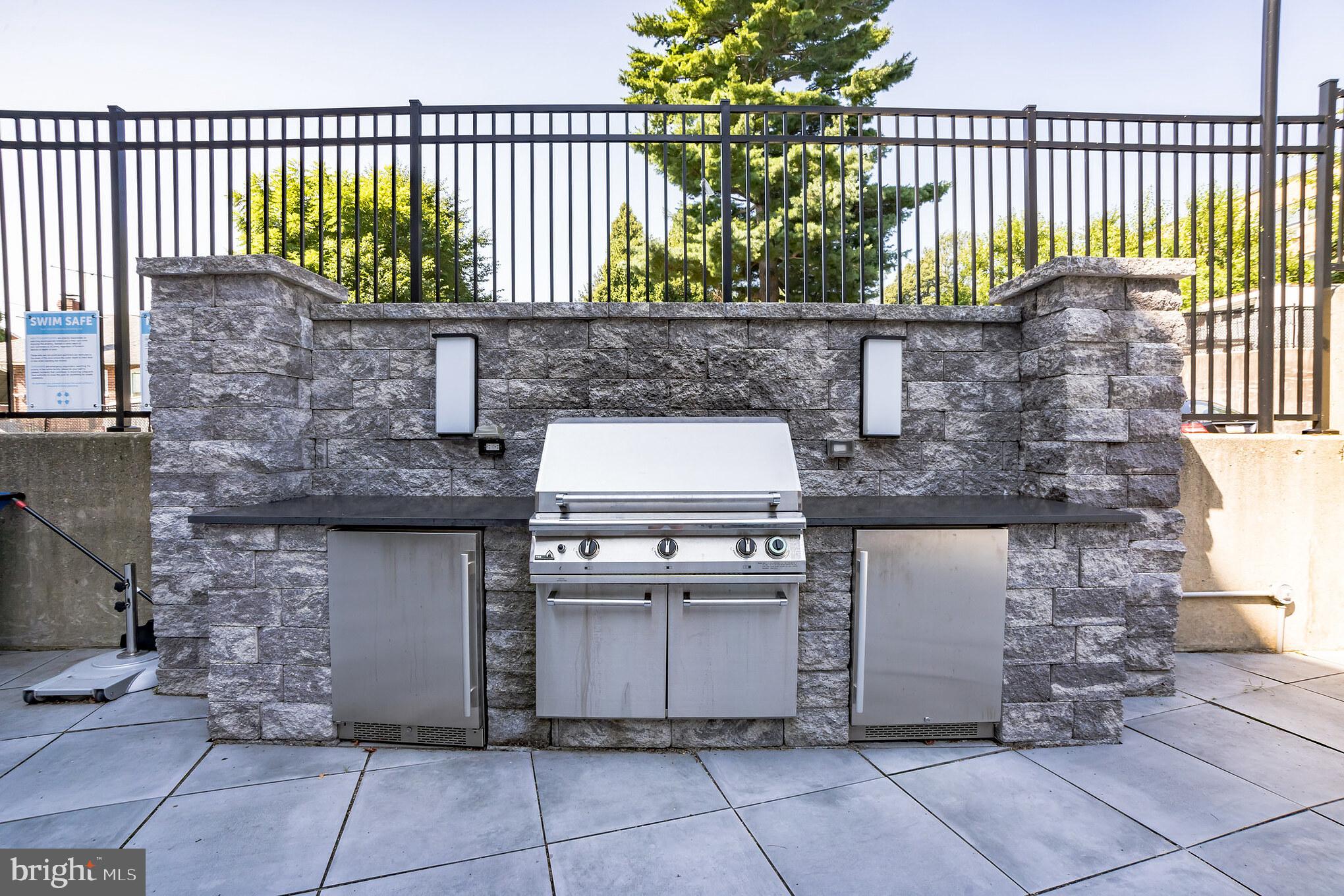 6100 HENRY AVENUE 4I