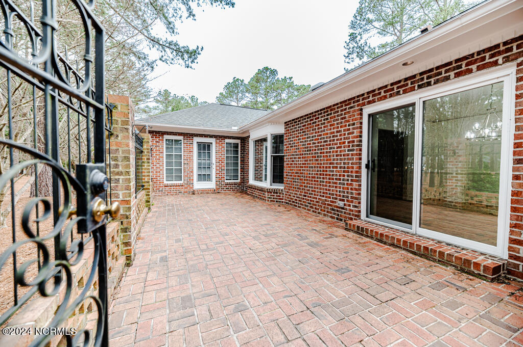 58 Manigault Place