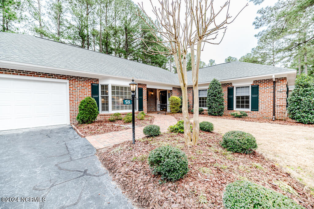 58 Manigault Place