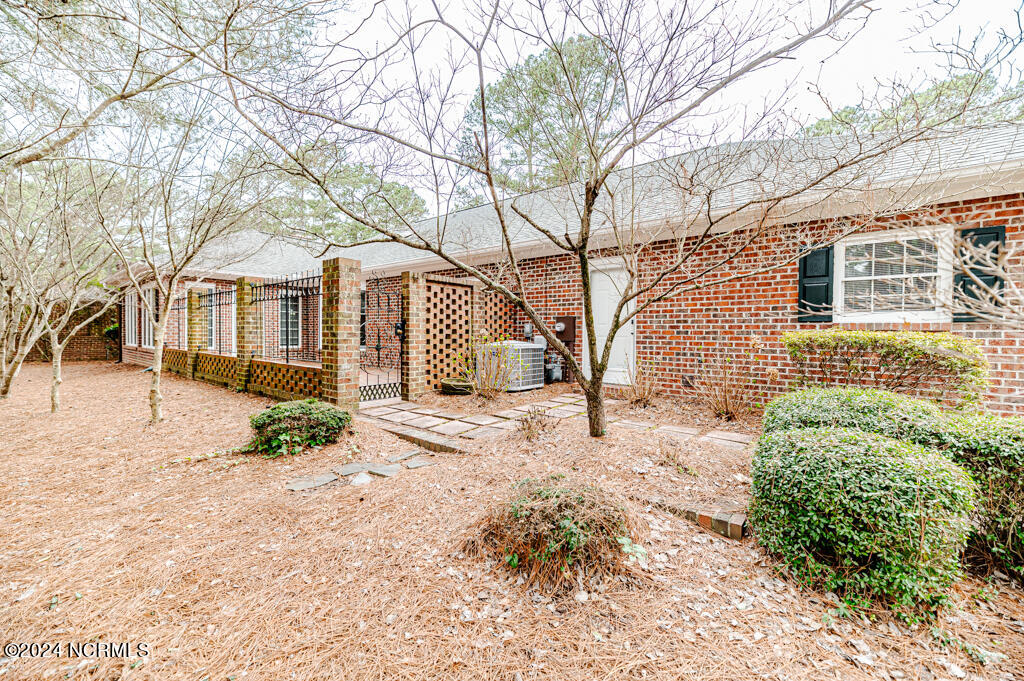 58 Manigault Place