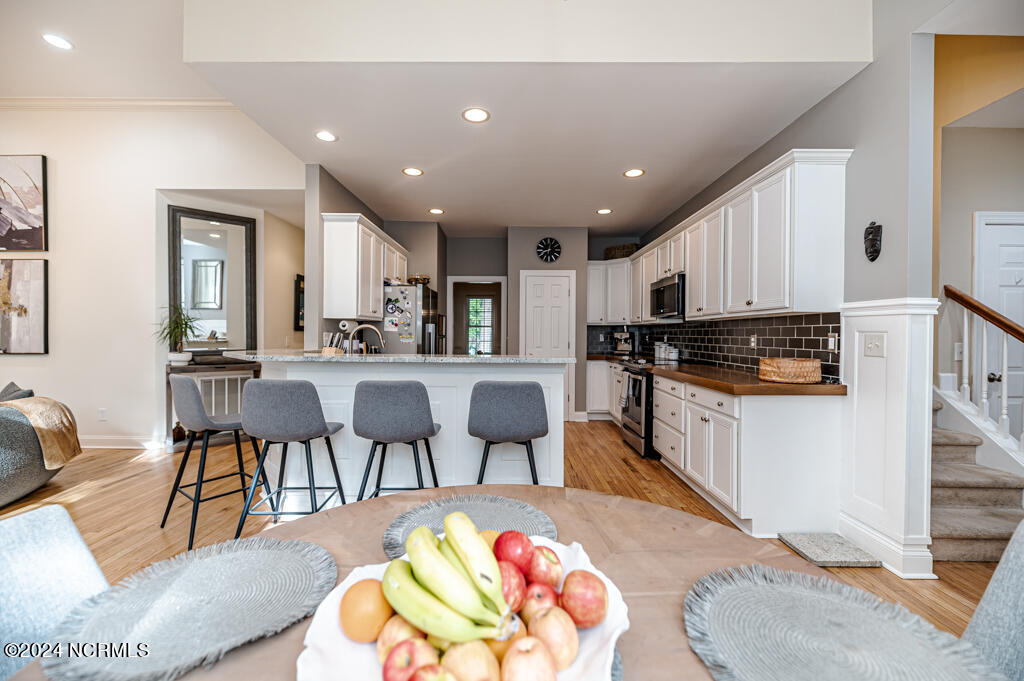 70 Lake View Drive E