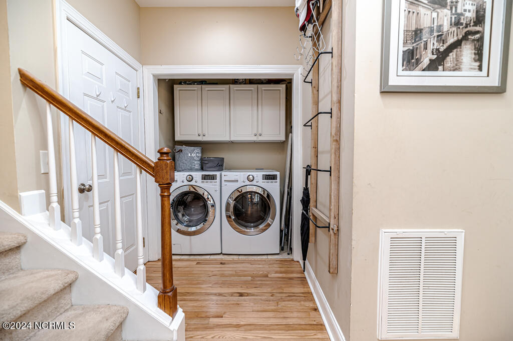 70 Lake View Drive E