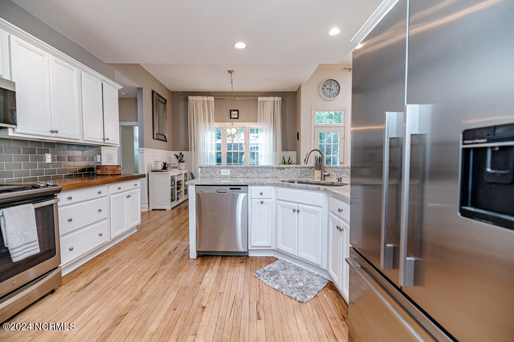 70 Lake View Drive E