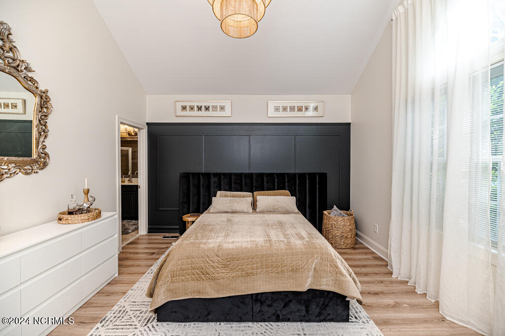 70 Lake View Drive E