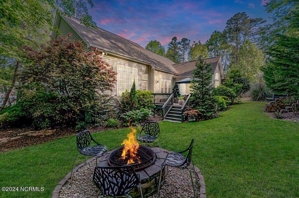 70 Lake View Drive E