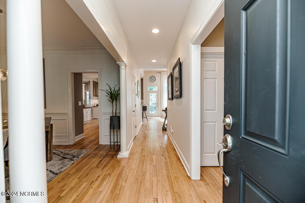 70 Lake View Drive E