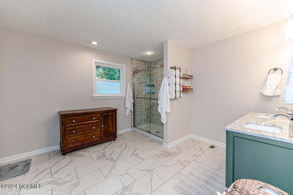 1221 Fort Bragg Road