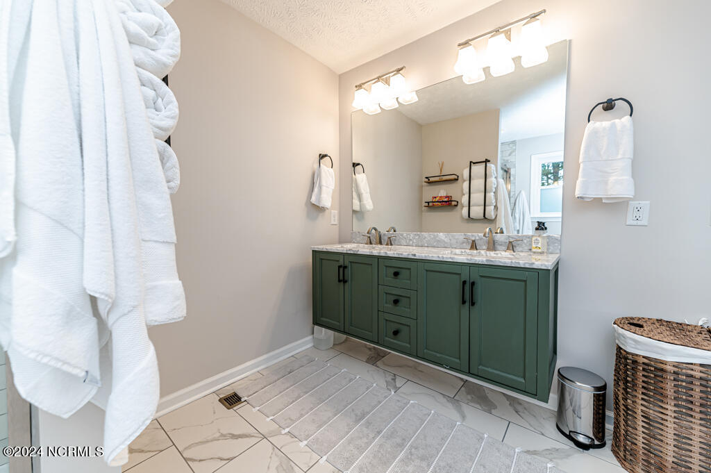 1221 Fort Bragg Road