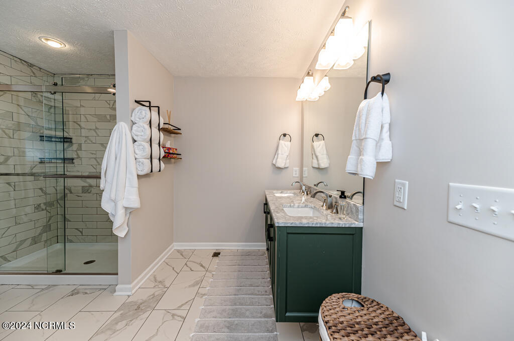 1221 Fort Bragg Road