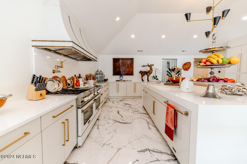 160 Lake Dornoch Drive