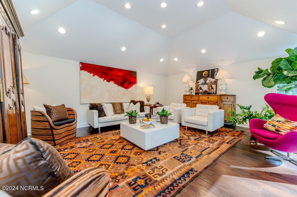 160 Lake Dornoch Drive