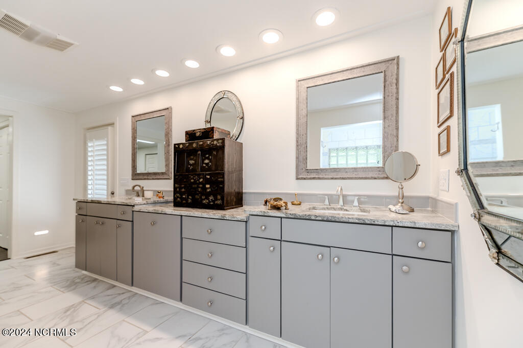 160 Lake Dornoch Drive