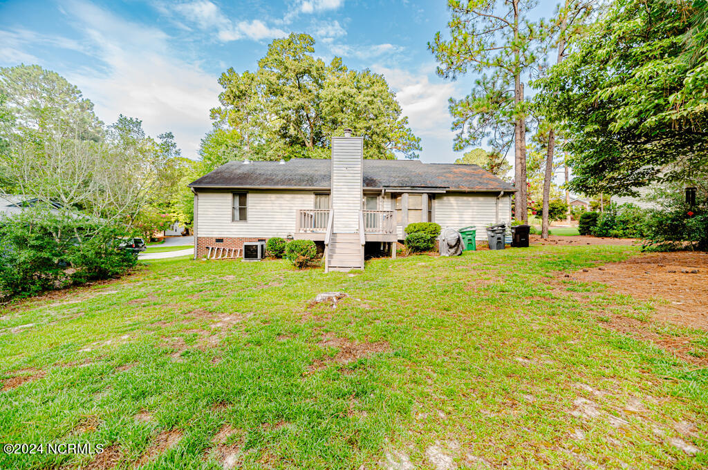 2420 W Longleaf Drive