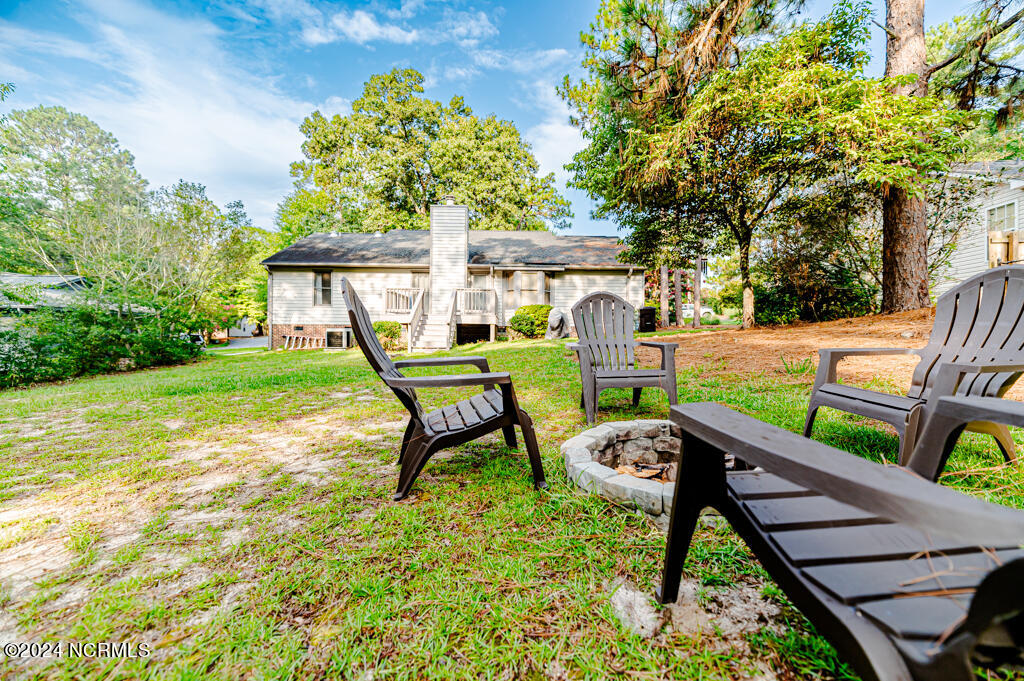 2420 W Longleaf Drive