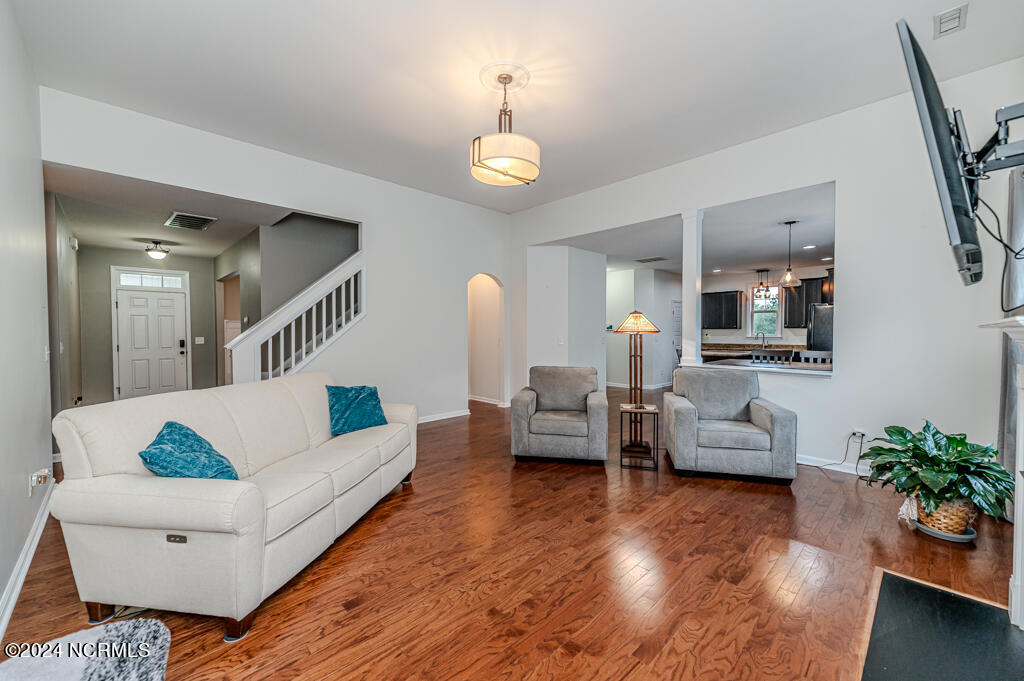 16 Spearhead Drive
