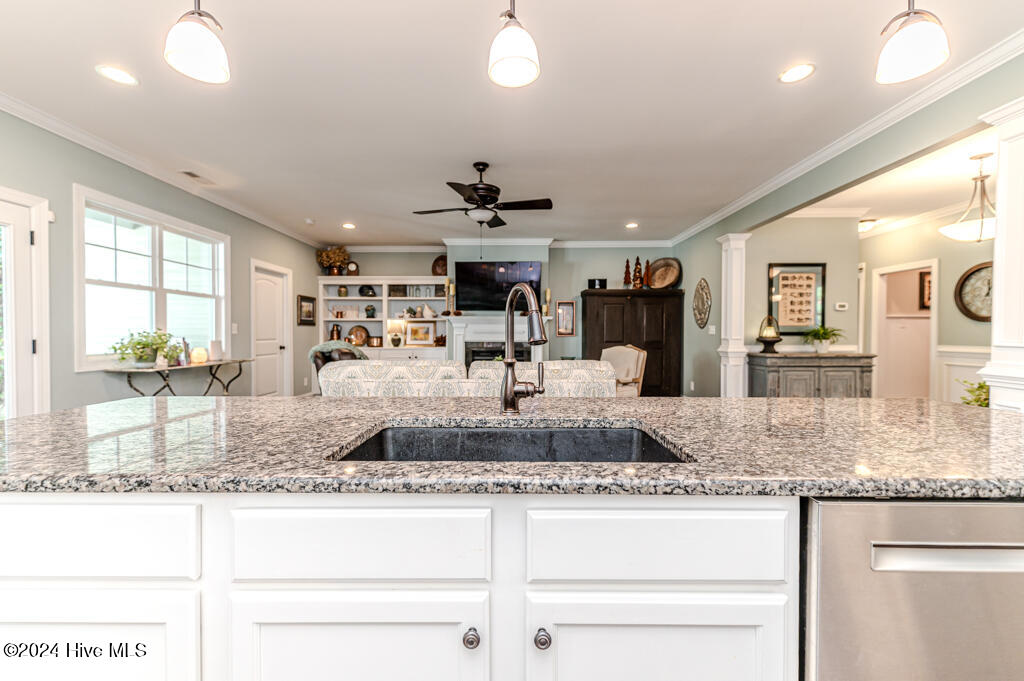 295 N Bracken Fern Lane