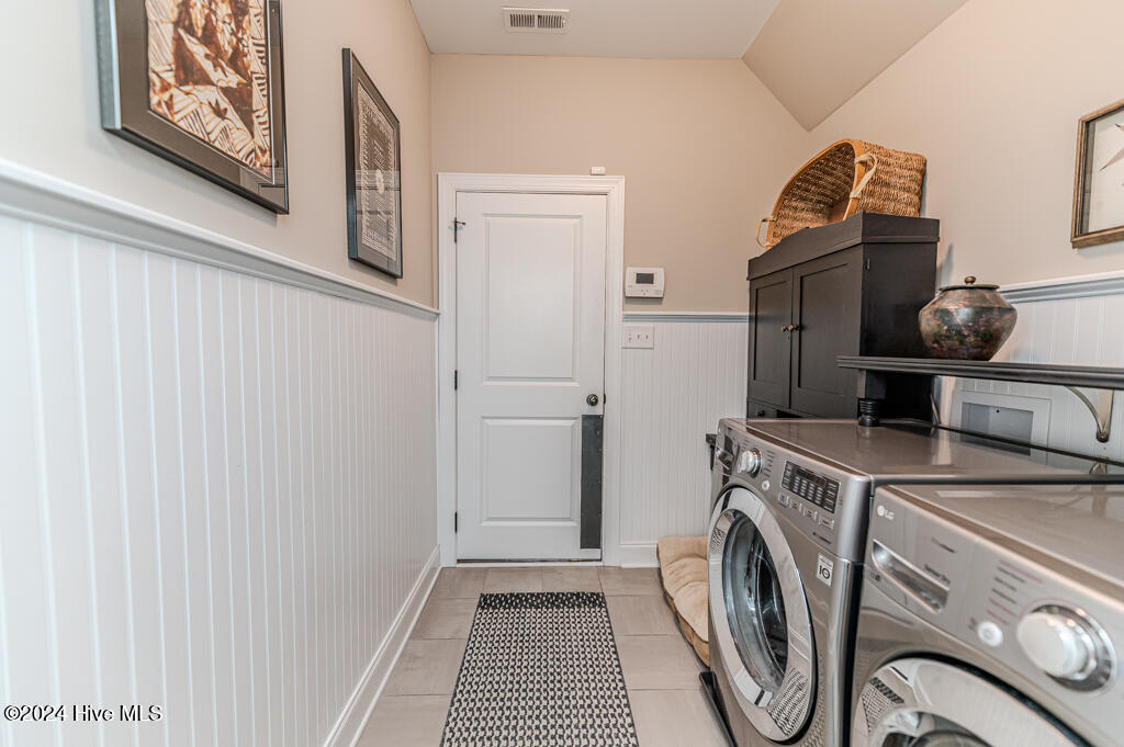 295 N Bracken Fern Lane