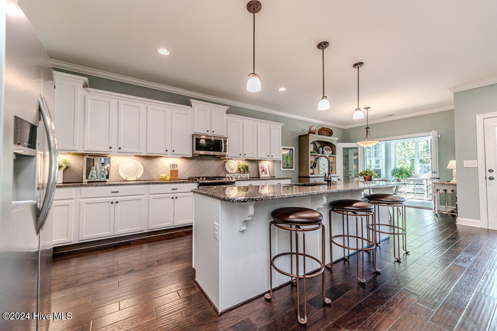 295 N Bracken Fern Lane