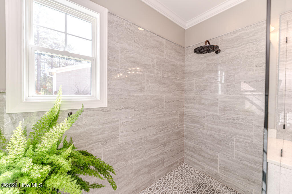 295 N Bracken Fern Lane