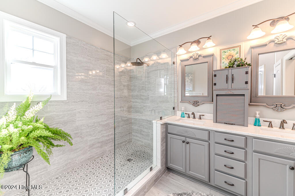 295 N Bracken Fern Lane