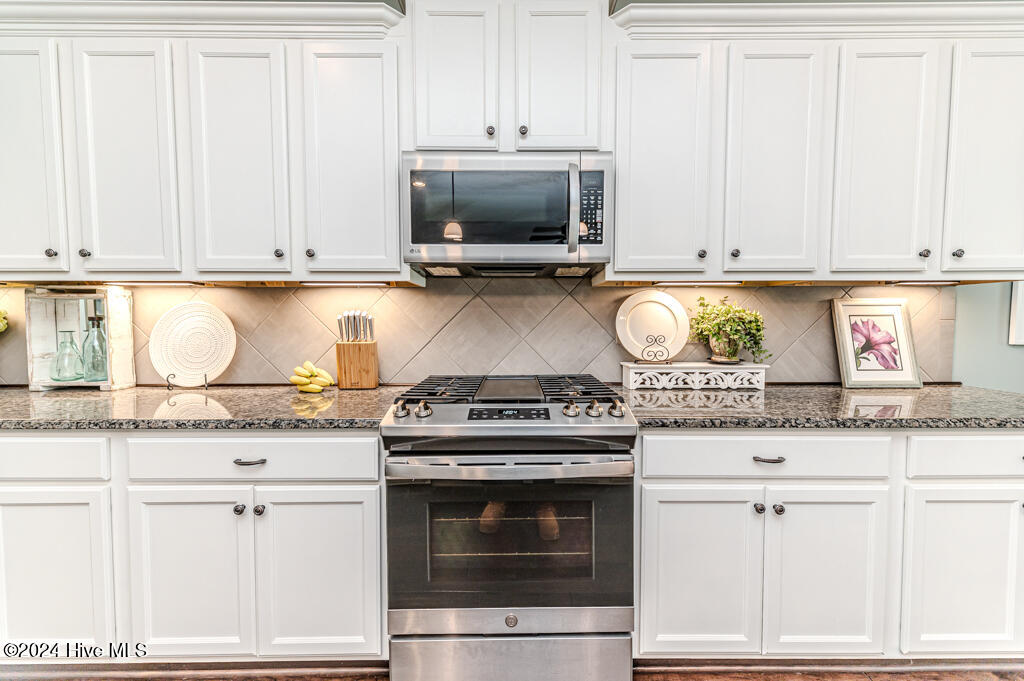 295 N Bracken Fern Lane