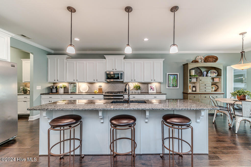 295 N Bracken Fern Lane