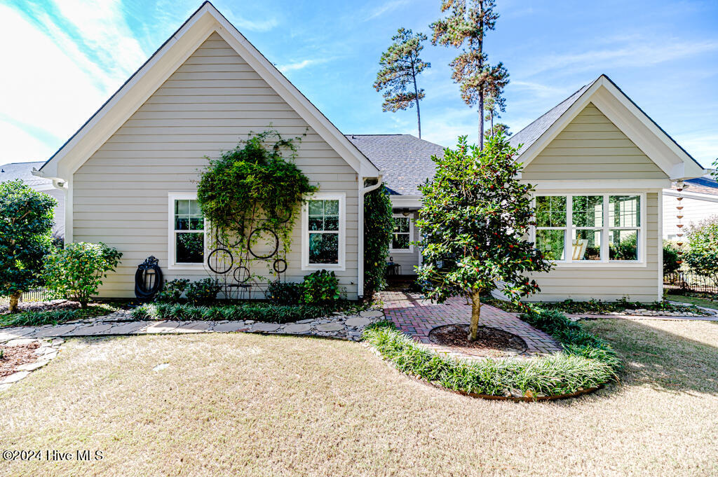 295 N Bracken Fern Lane