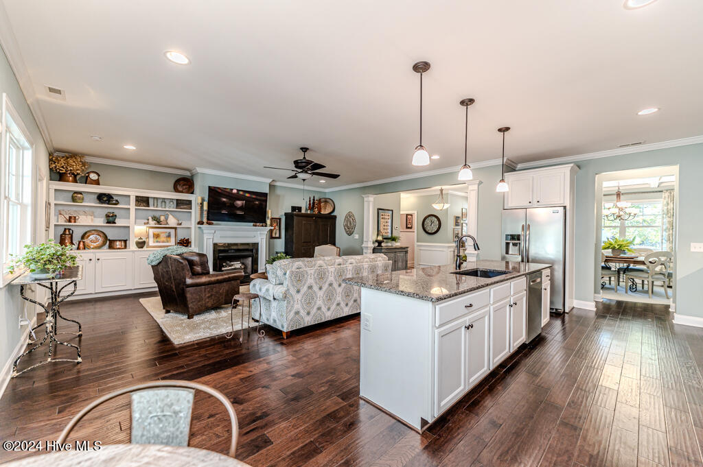 295 N Bracken Fern Lane