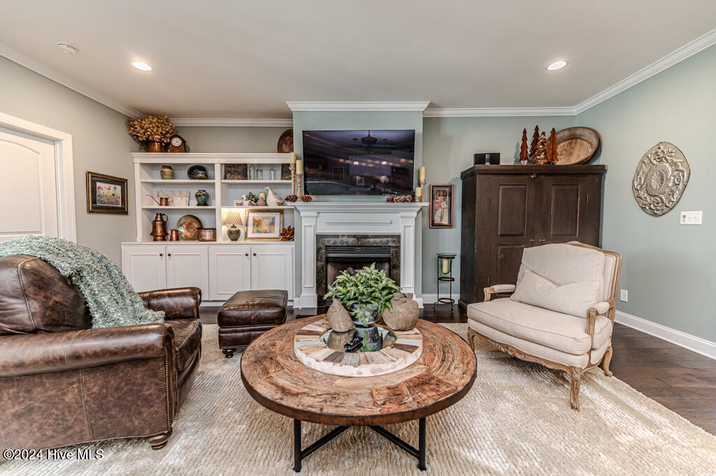 295 N Bracken Fern Lane