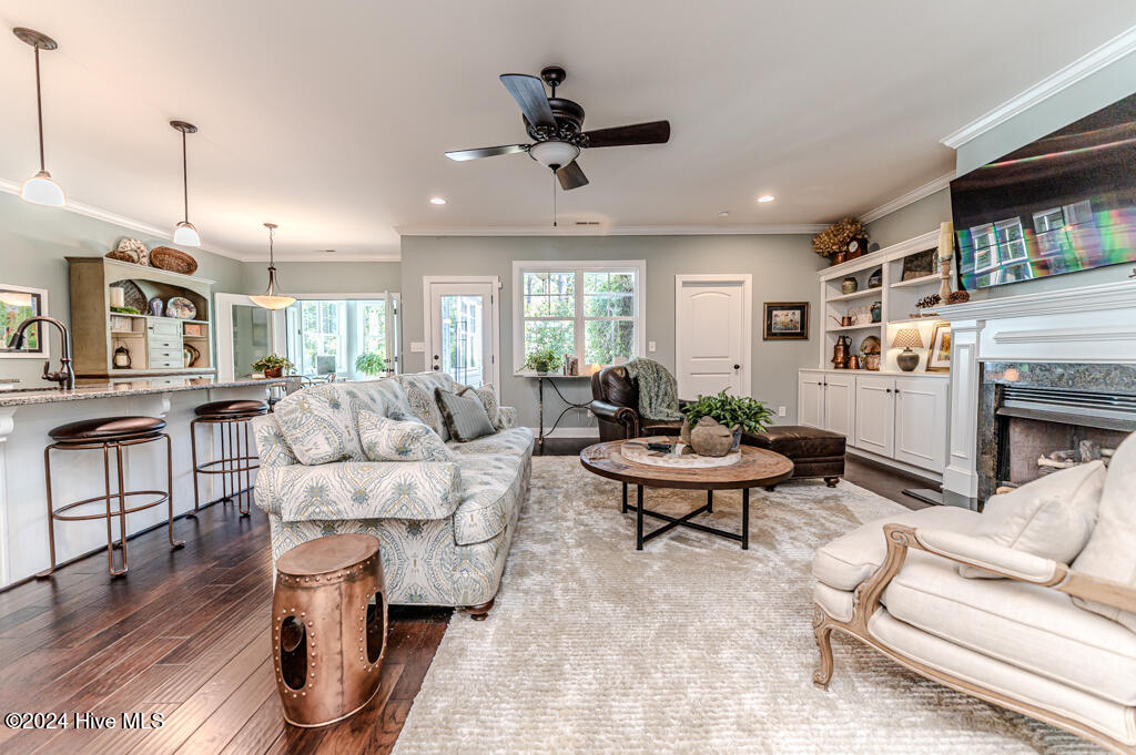 295 N Bracken Fern Lane