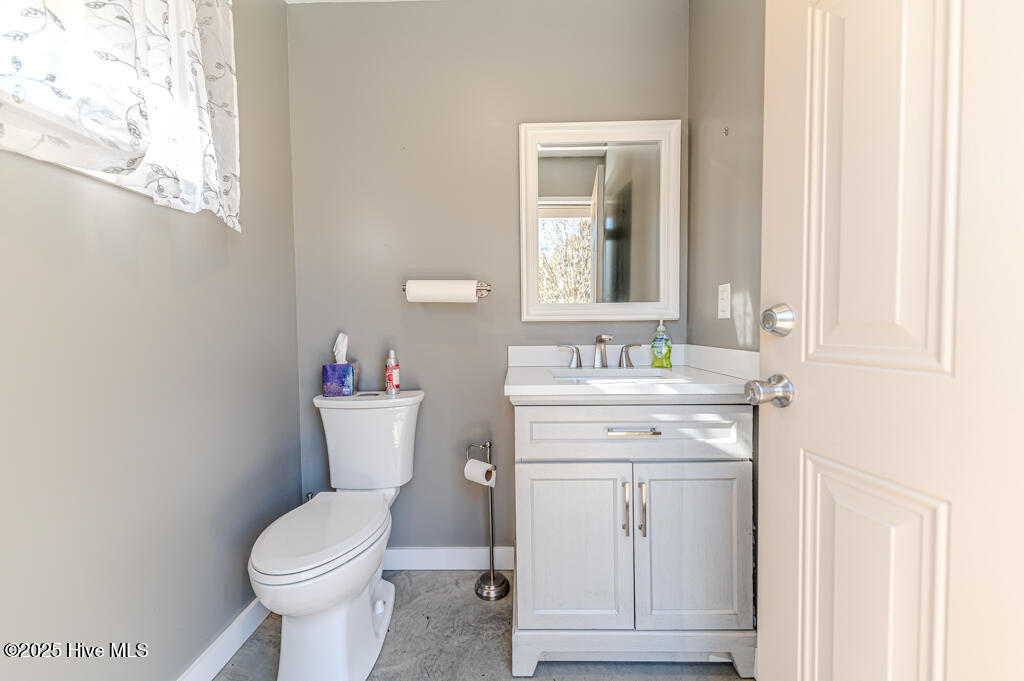 835 Lake Dornoch Drive