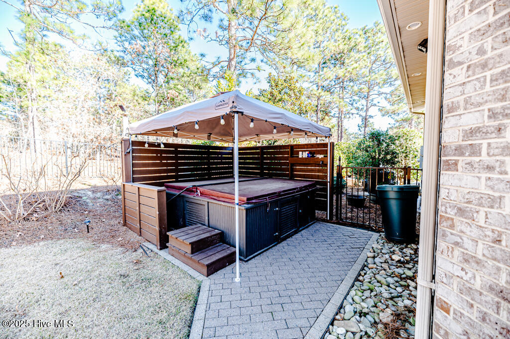 835 Lake Dornoch Drive