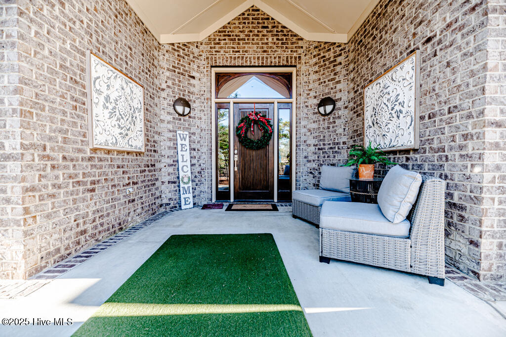 835 Lake Dornoch Drive