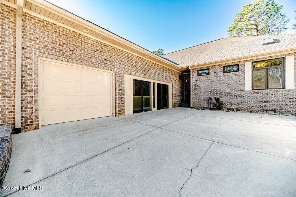 835 Lake Dornoch Drive