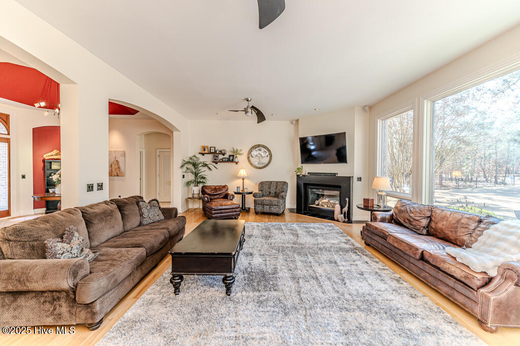 835 Lake Dornoch Drive